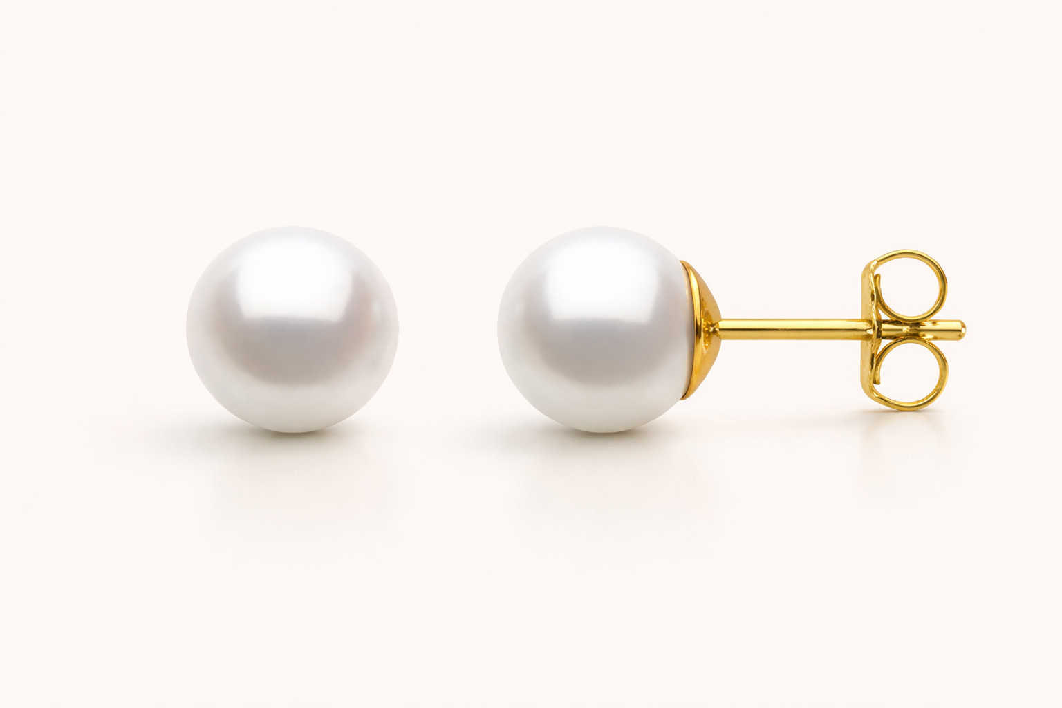 Pearl Stud Earring